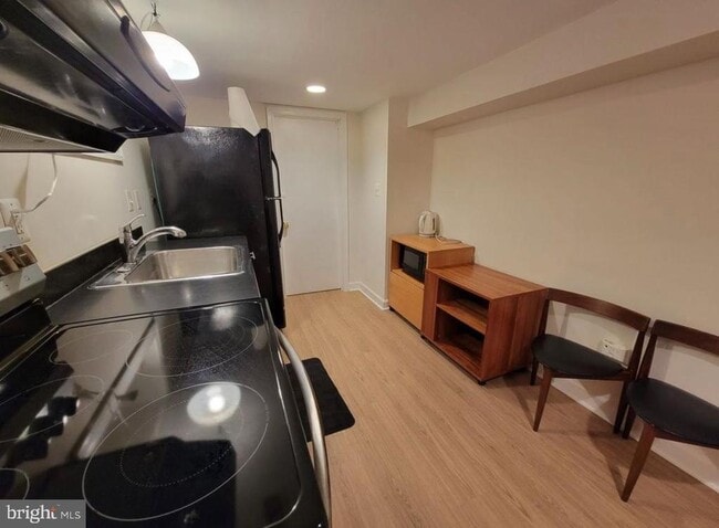 Foto del edificio - 1418 44th St NW