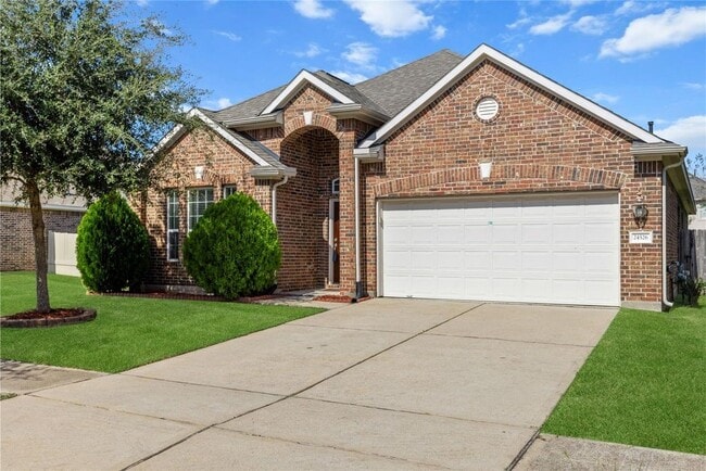 Building Photo - 24526 Forest Canopy Dr
