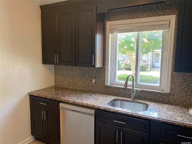 Foto del edificio - 348 Dawson Ln