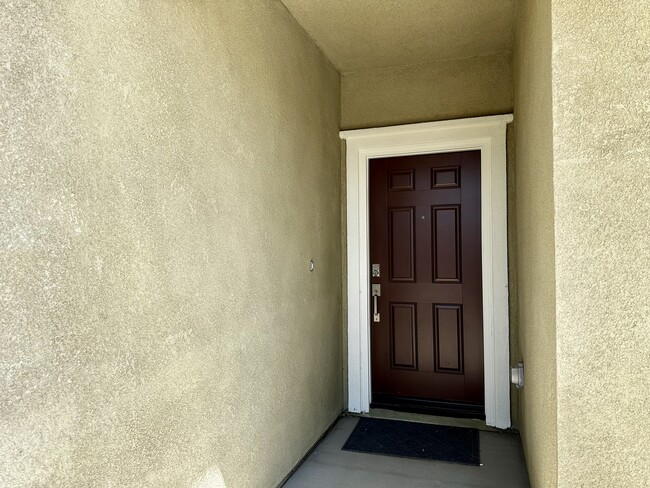 Building Photo - 15715 San Diego Ln