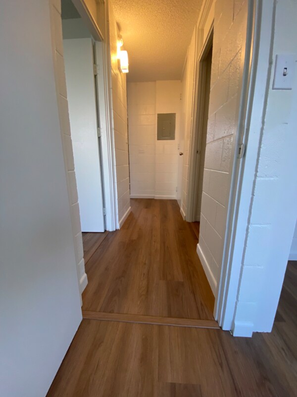 Building Photo - 949 Luehu St