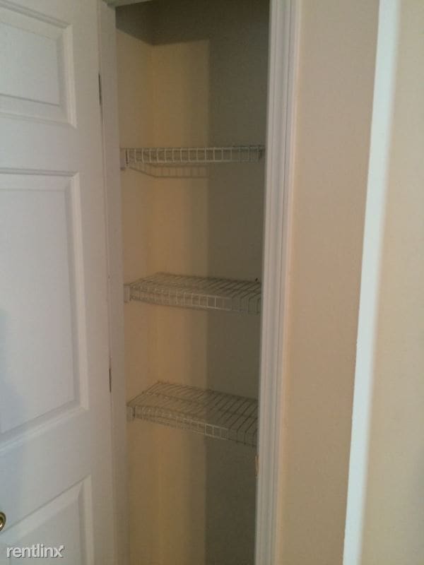Building Photo - 4 br, 2 bath Townhome - 4307 Caleb Ct