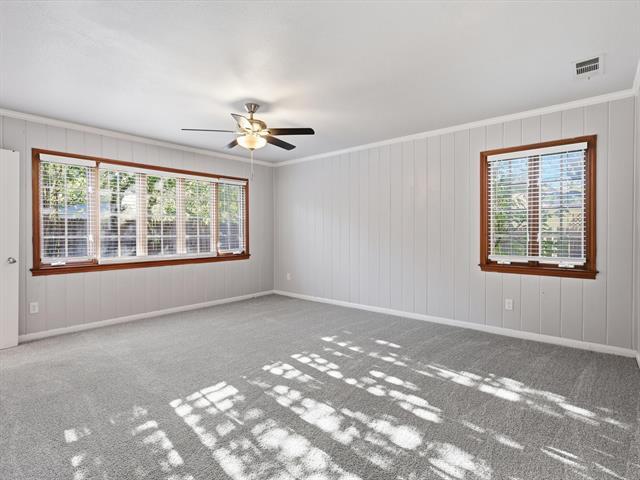 Foto del edificio - 4900 Vega Ct E