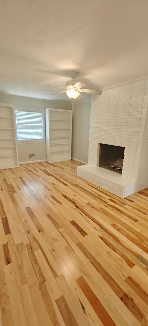 Foto del edificio - Walk to the river from this convenient rancher near Willow Oaks