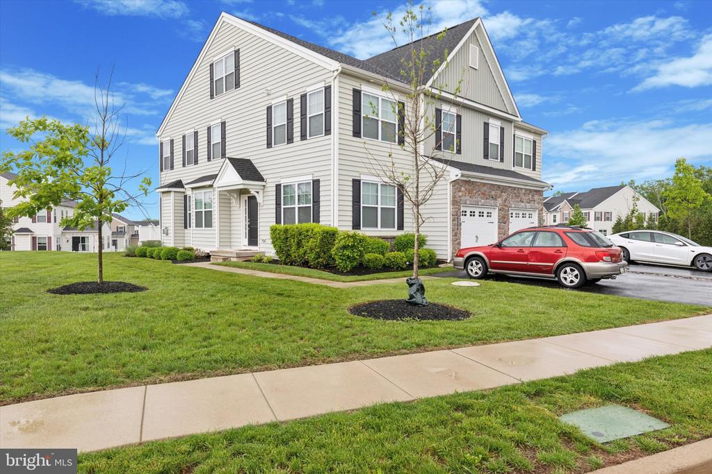 Foto principal - 209 Hillstone Cir