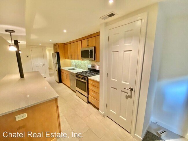 Building Photo - 2 br, 1 bath House - 1733 1/2 T Street NW