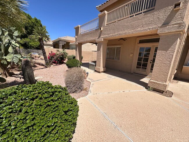 Foto del edificio - 1601 E Glenhaven Dr
