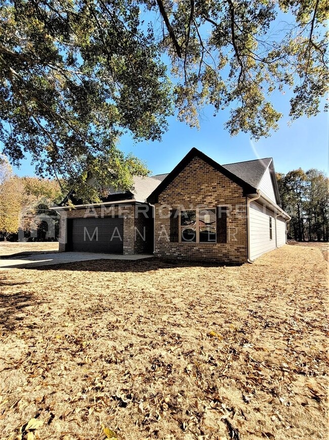 Building Photo - Home for Rent in Hazel Green, AL!!! Call Now!