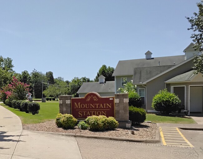 Foto del edificio - Mountain Station Apartments