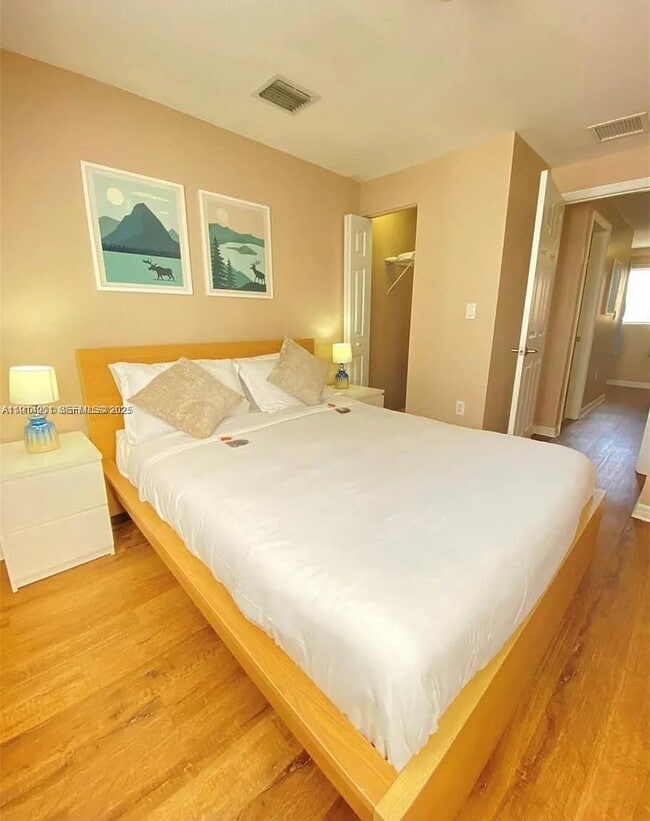 Building Photo - 821 SW 2nd St