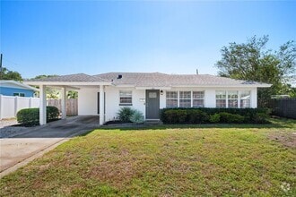 Building Photo - 1211 Robin Rd