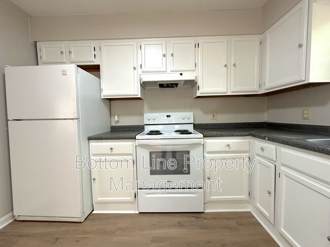 Foto del edificio - 3634 Durham Ln