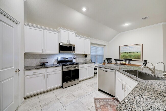 Foto del edificio - 3414 Cabernet Shores Dr