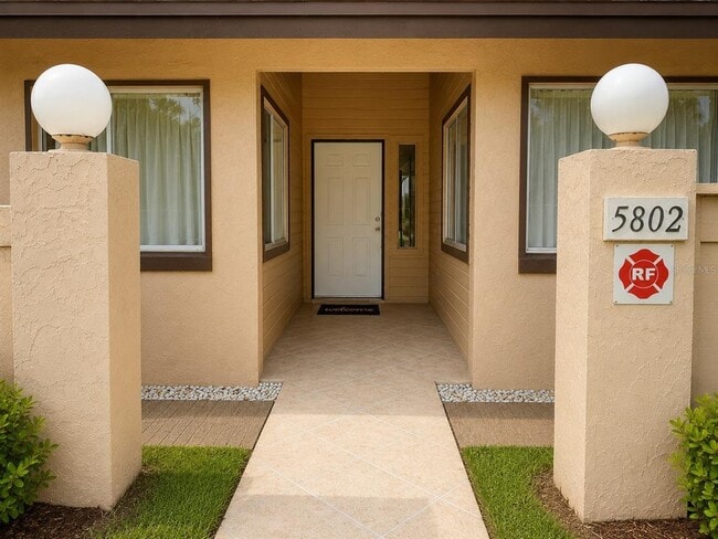 Building Photo - 5802 Red Dahlia Ct
