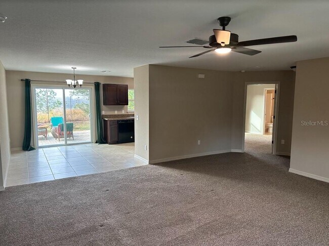 Foto del edificio - Lovely affordably Priced 3 Bd/2 bath home ...