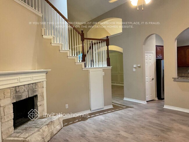 Building Photo - 1406 Chateau Ln