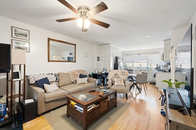 Photo - 322 Garden St Apartment