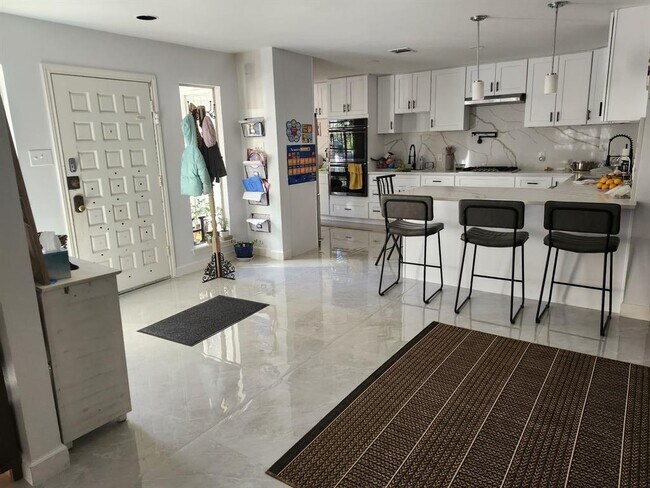 Foto del edificio - 7514 Hopewell Ln