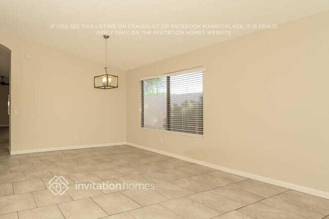 Building Photo - 375 N 167th Dr
