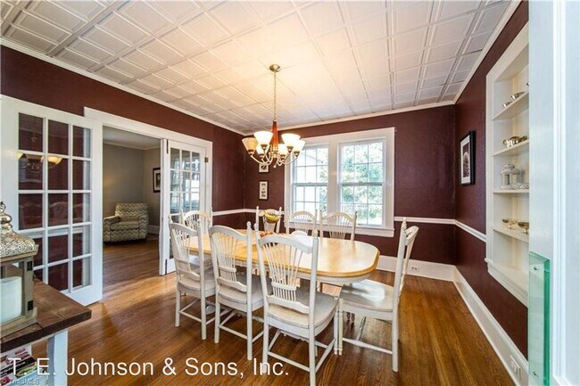 Building Photo - 4 br, 2 bath House - 817 S Hawthorne Rd