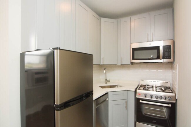 Foto del edificio - 508 W Belmont Ave