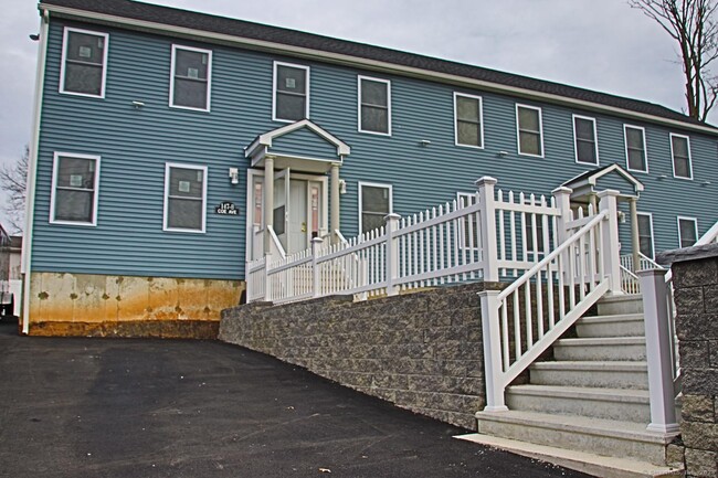 Building Photo - 147 Coe Ave