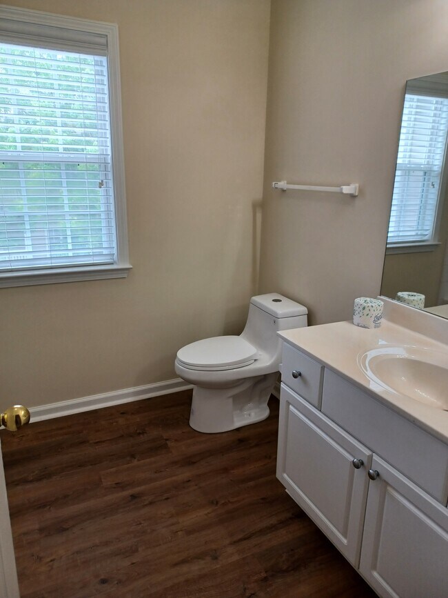 Foto del edificio - 4118 Woodland Ln