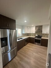 Building Photo - 16561 Vine Ter