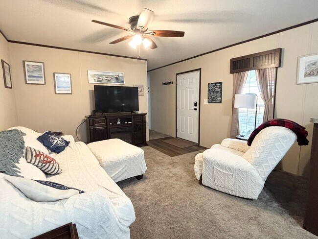 Foto del edificio - 2536 Blue Marlin St SW