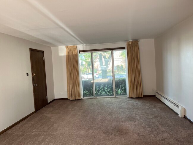 Foto del edificio - 8900 S Roberts Rd