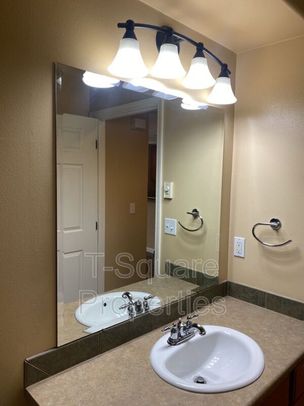 Foto del edificio - 17917 95th Pl NE