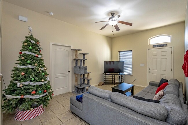 Building Photo - 5819 St Sylvia Loop