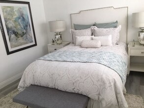 Interior Photo - Eden Roc Apartments