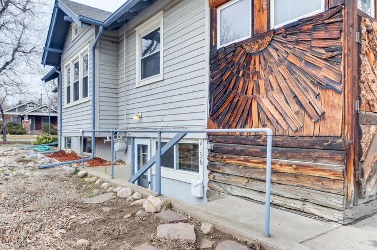 Primary Photo - Pine Street House