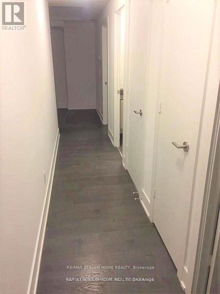 Building Photo - 200 Bloor St W