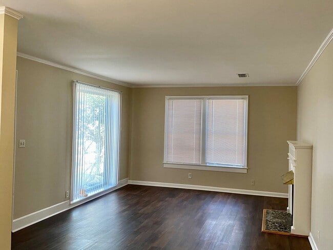 Building Photo - South Highlands Bungalow for Lease | 71104...