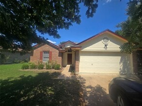 Building Photo - 506 Clearcreek Dr