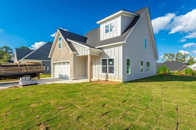 Foto del edificio - 5085 Oop Rd