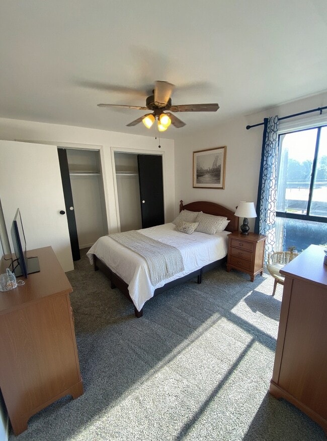 Foto del edificio - 7376 Countrybrook Dr