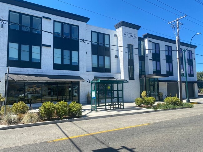 Interior Photo - The Lurana