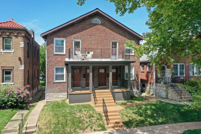 Building Photo - 3535 Lawn Ave