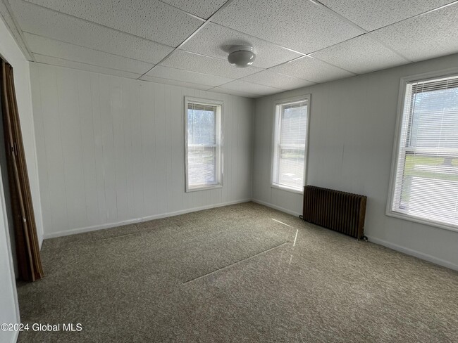 Foto del edificio - 524 Maple Ave