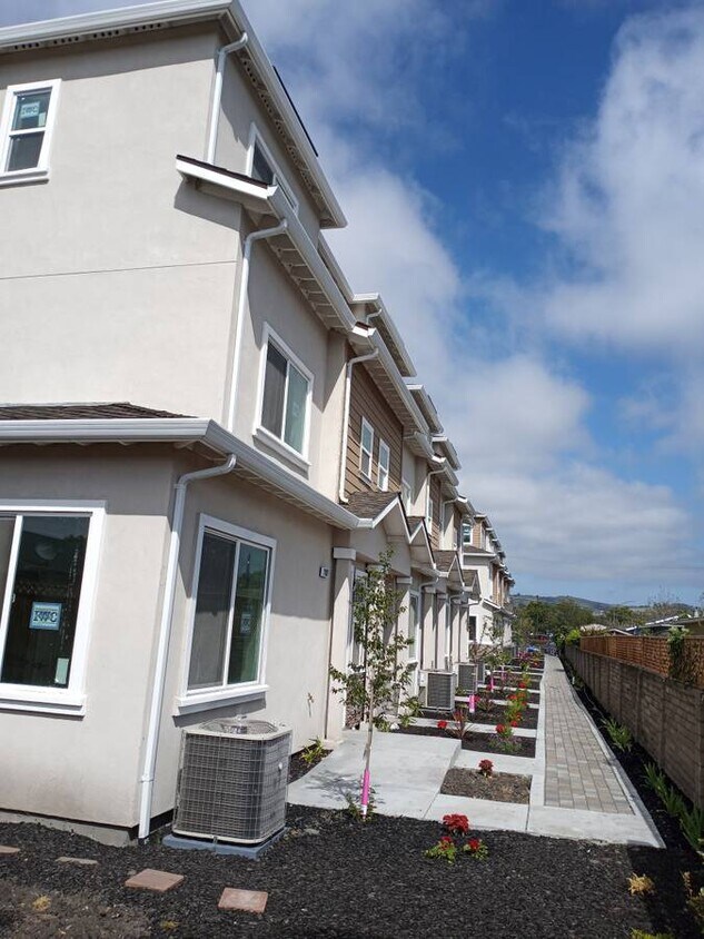 Foto principal - 21091 Wilbeam Ave