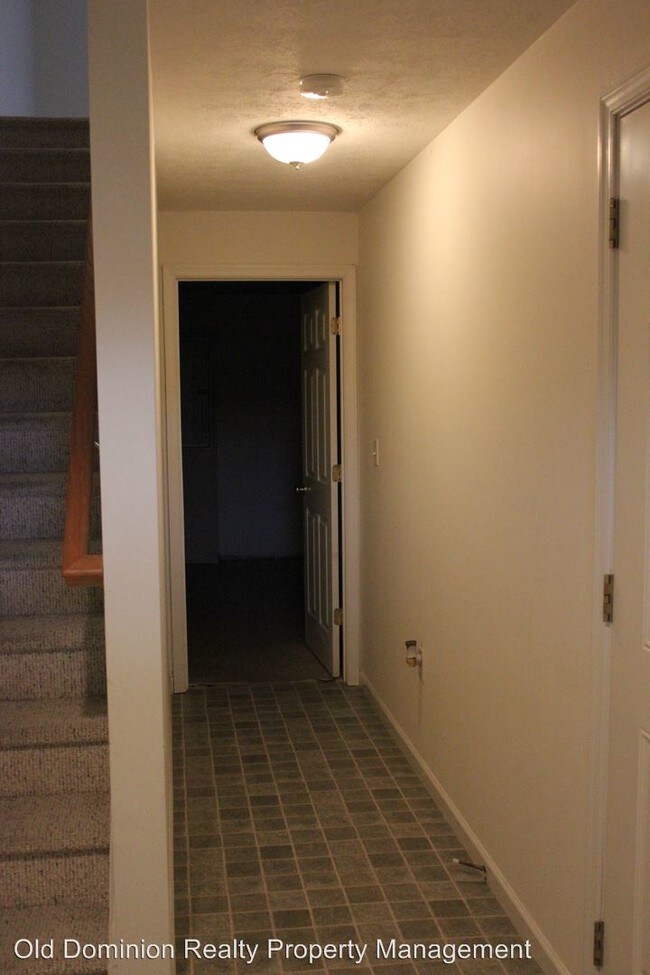 Building Photo - 2970 Diamond Spring Ln