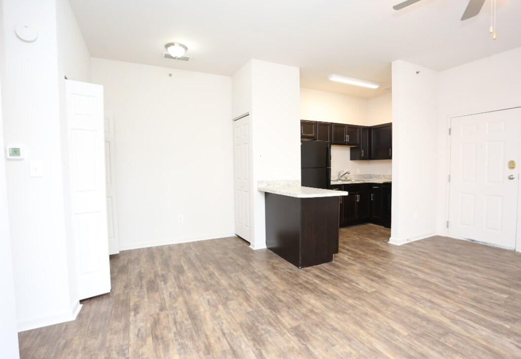 118 Simpson Ave, Lexington, KY 40504 Apartments in Lexington, KY