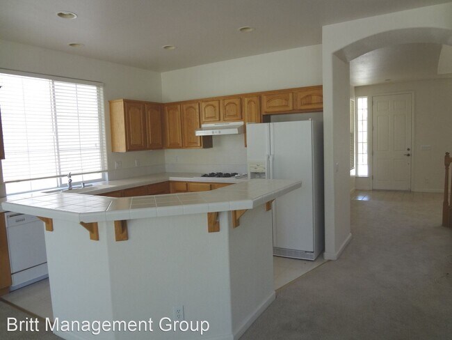 Building Photo - 3 br, 2.5 bath House - 1040 Greenwich Way