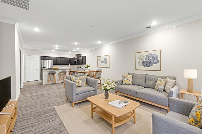 Building Photo - Bright & Beautiful 2BR/ 2BA Condo in Carrollton is NOW available!