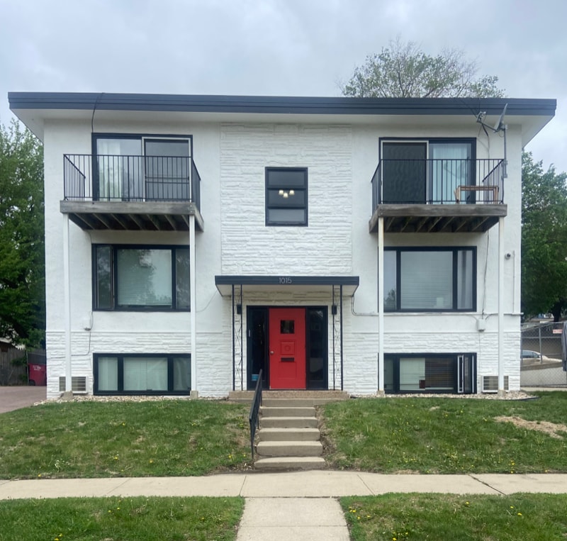 Primary Photo - 1015 S Duluth Ave