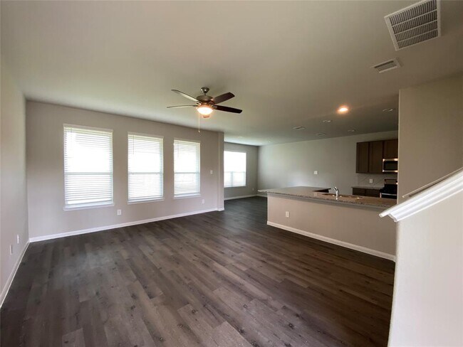 Foto del edificio - 4442 Stephanie Park Ln.
