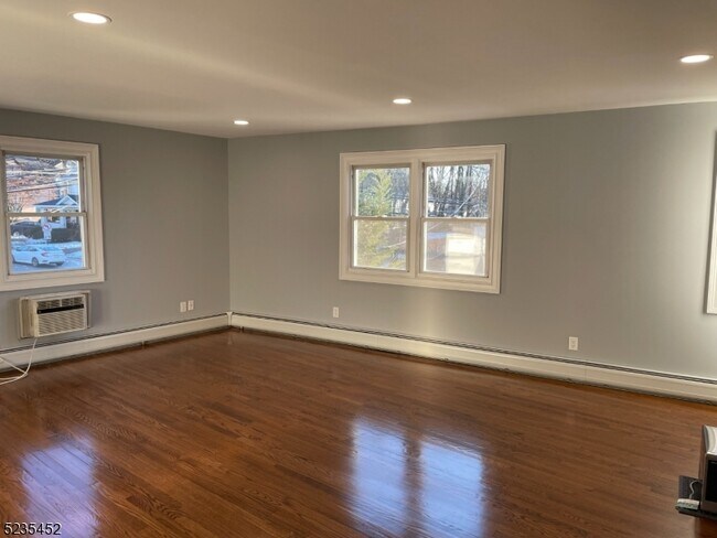 Photo - 1 Oak Grove Rd Apartment